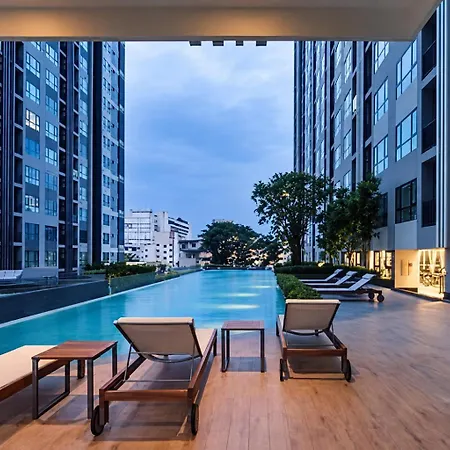 The Base Sea View อพาร์ทเม้น *