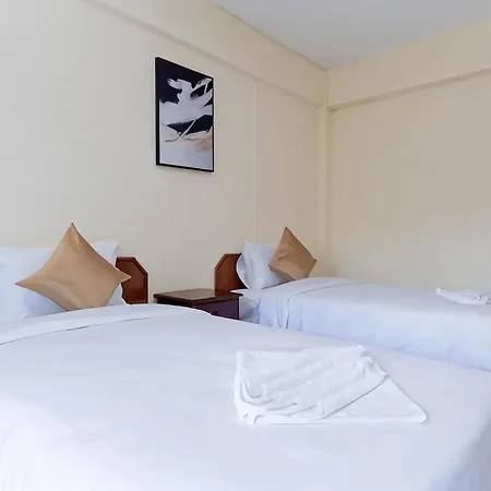 Hillside Hotel 3*