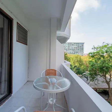 Hotel Hillside