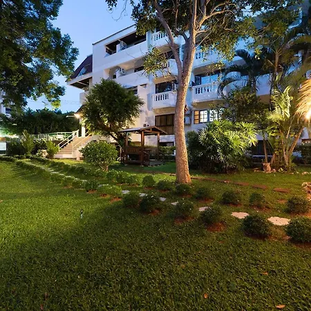 Hotel Hillside 3*
