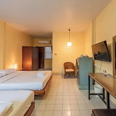 Sawasdee Place 3*