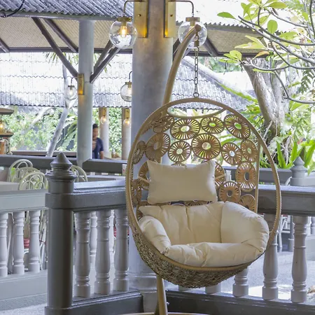 Let's Hyde & - Pool โรงแรม 4*