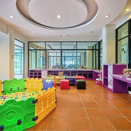 รีสอร์ท The Heritage Beachfront 5*