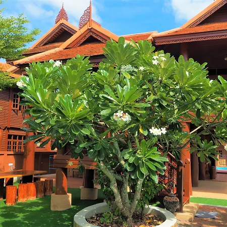 Baan Thai Lanna Resort 3*