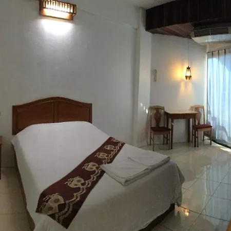 Arcadia Mansion โรงแรม 2*