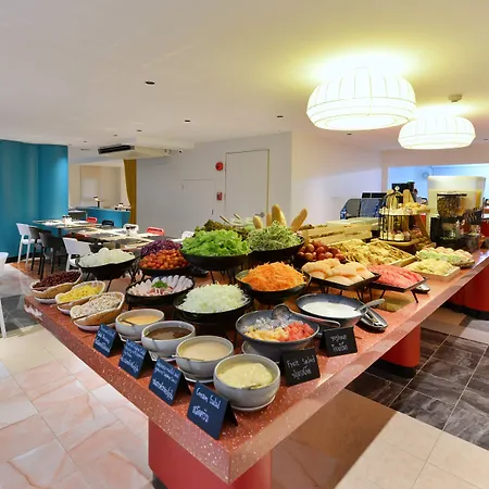 The Grass Serviced โรงแรม Pattaya
