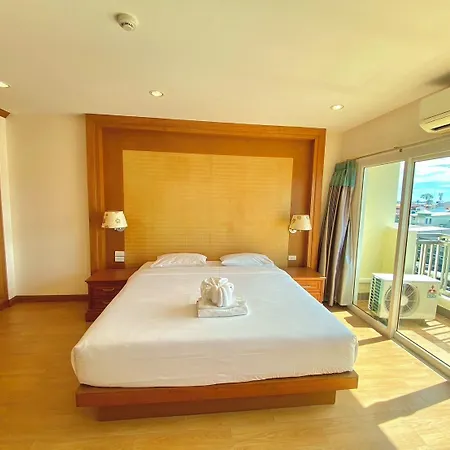 Dhotel Hotel
