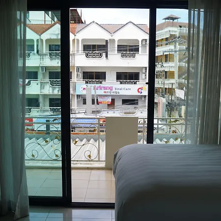 Hostel V Style Pattaya North Beach
