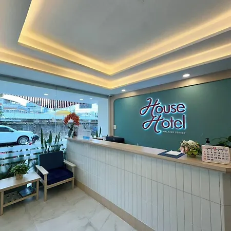 House Walking Street 3*