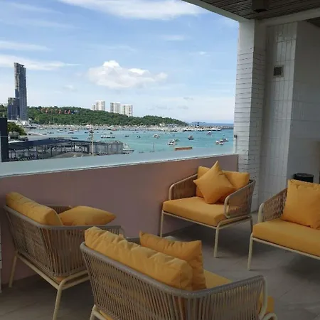 House Walking Street Guest house 3*
