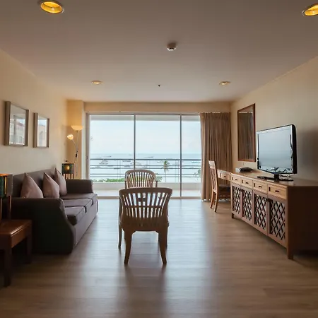 Sandy Spring โรงแรม 3*