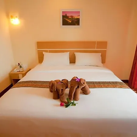 Iris โรงแรม Pattaya