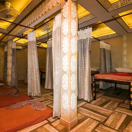 Natural Hotel 3*