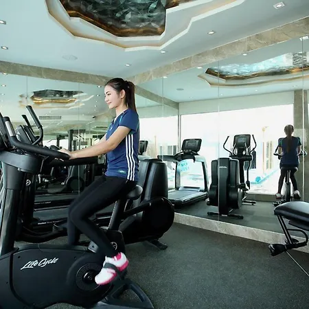 Shilat Avenue โรงแรม 4*