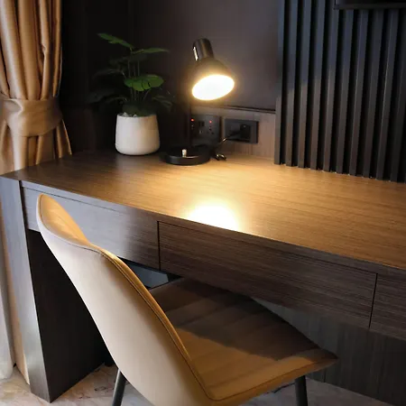 โรงแรม Max 2*
