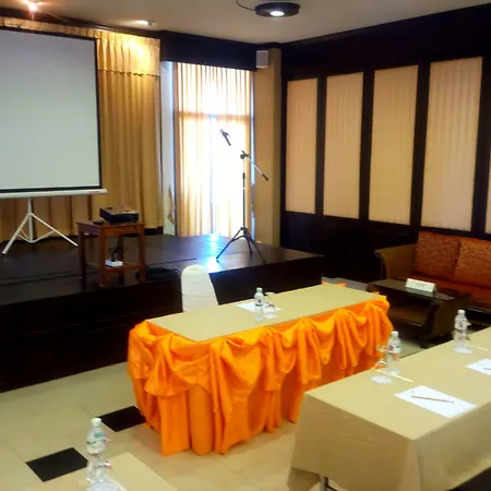 Phuphaya Resort Pattaya