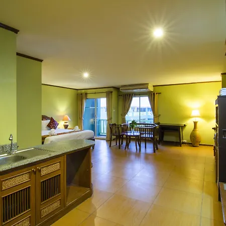 Phuphaya Resort 2*