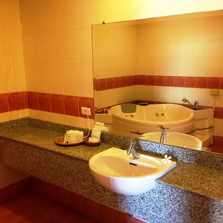 Resort Phuphaya Pattaya