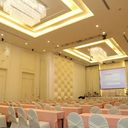 Hotel Crystal Palace Luxury 5*