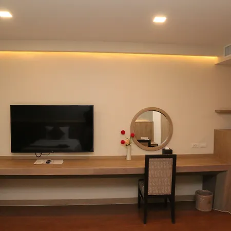 Crystal Palace Luxury Pattaya