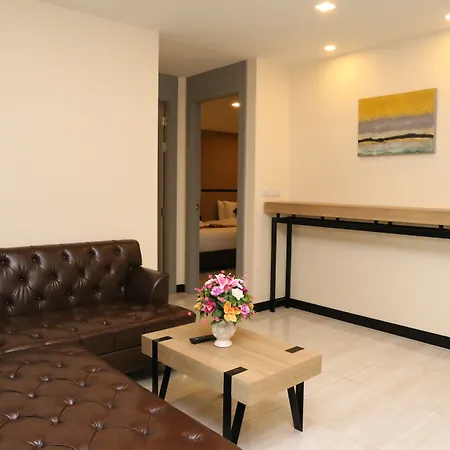 Crystal Palace Luxury Hotel 5*