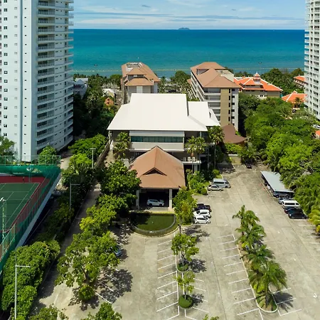 Welcome World Beachfront โรงแรม