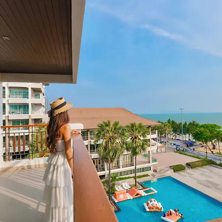 Welcome World Beachfront โรงแรม Pattaya