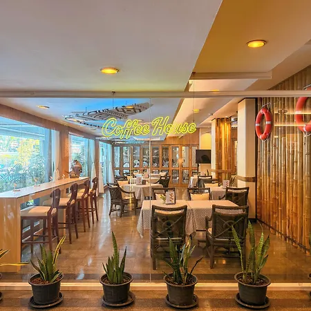 โรงแรม โกลเด้นบีชโฮเทล พัทยา Pattaya