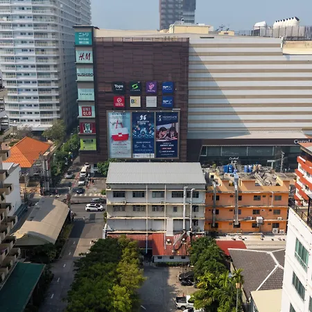 โกลเด้นบีชโฮเทล พัทยา 4* Pattaya