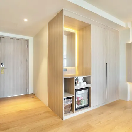The One Bay Breeze 3*