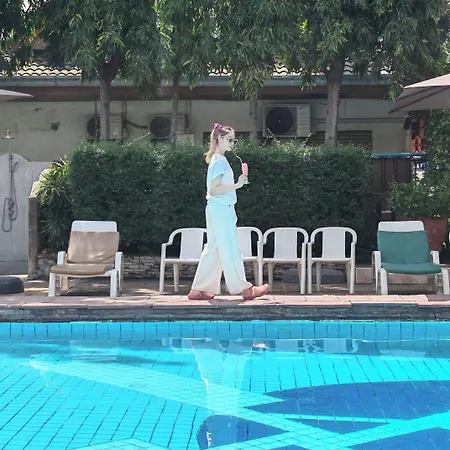 วินด์มิลล์รีสอร์ทโฮเทล พัทยา โรงแรม Pattaya