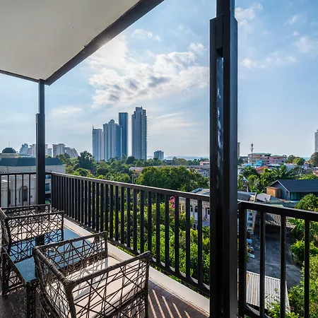 Manhattan - Sha Extra 4*