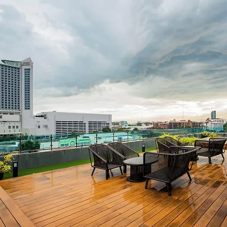 Empress โรงแรม 3*