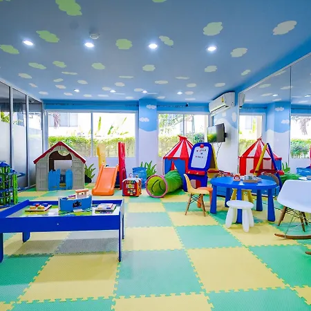 โรงแรม J 4*