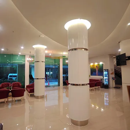 บารอน บีช 4* Pattaya