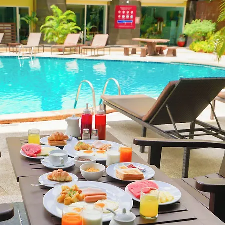 บารอน บีช 4* Pattaya