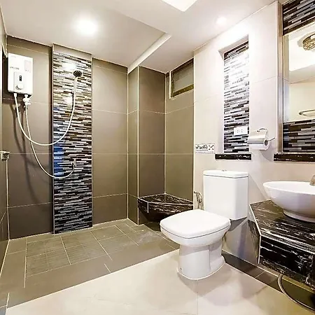 Oyo 458 Nakorn Siam Boutique โรงแรม 2*