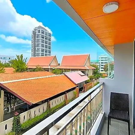 Golden Jomtien 5*