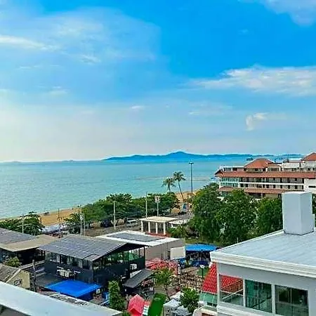Golden Jomtien Hotel 5*