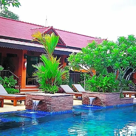 Sabai Nearby Marina โรงแรม