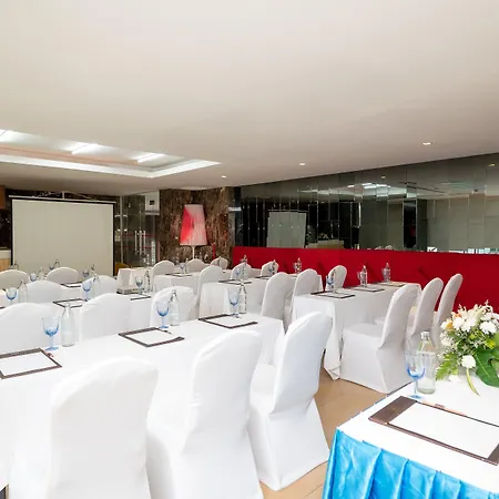 Centara Nova โรงแรม 4*