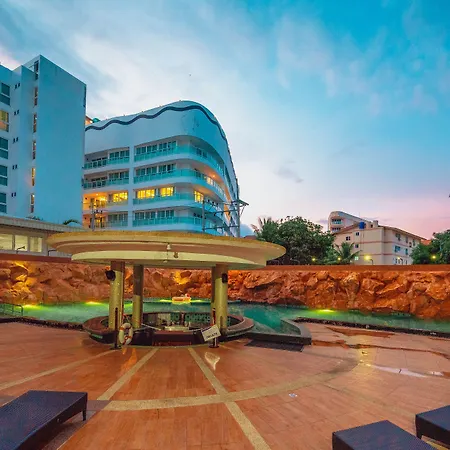 Centara Nova โรงแรม 4*