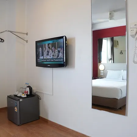 โรงแรมเรด แพลนเนต พัทยา 3*