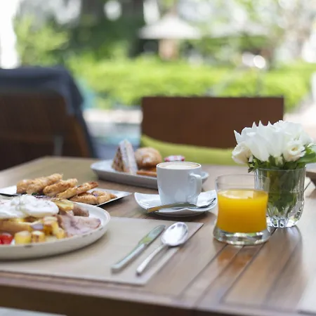 โรงแรม Woodlands Pattaya