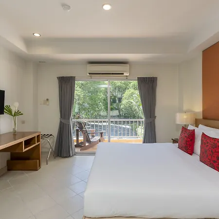 เบลล่า พัทยา ถนนสาย 3 โรงแรม 3*