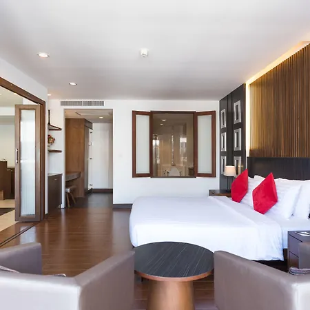 โฮเต็ล เจ พัทยา โรงแรม 4*