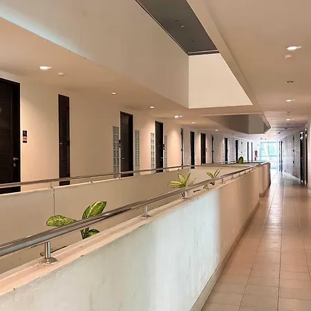 Sunday Wongamat Privacy โรงแรม 4*