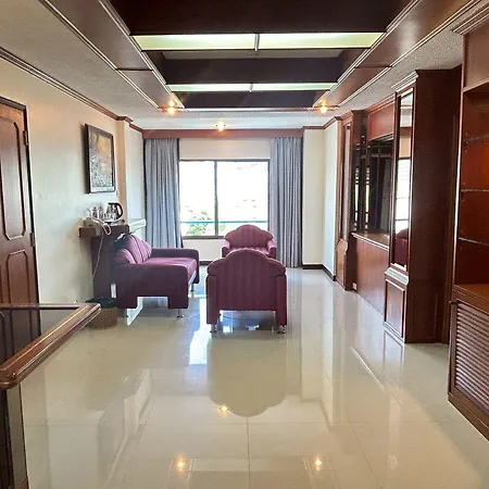 The Camelot 4* Pattaya