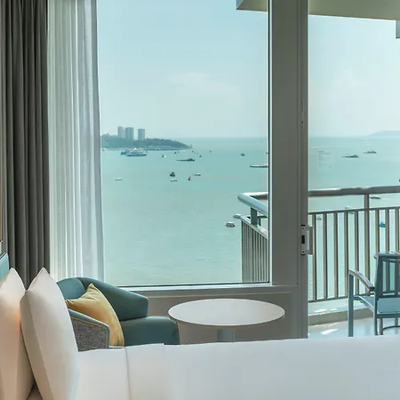 By Ihg