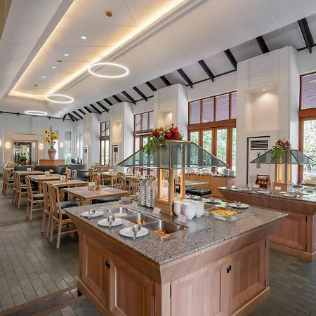 Sunshine Garden Resort 3*